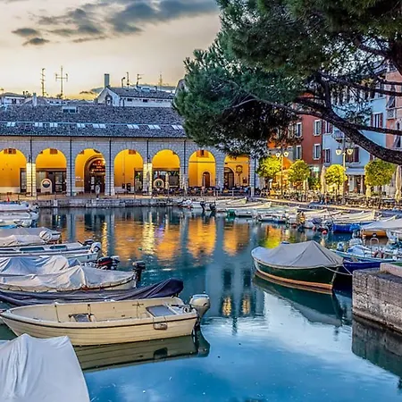 Casa Di Andrew - Sul Di Garda Apartment Desenzano del Garda